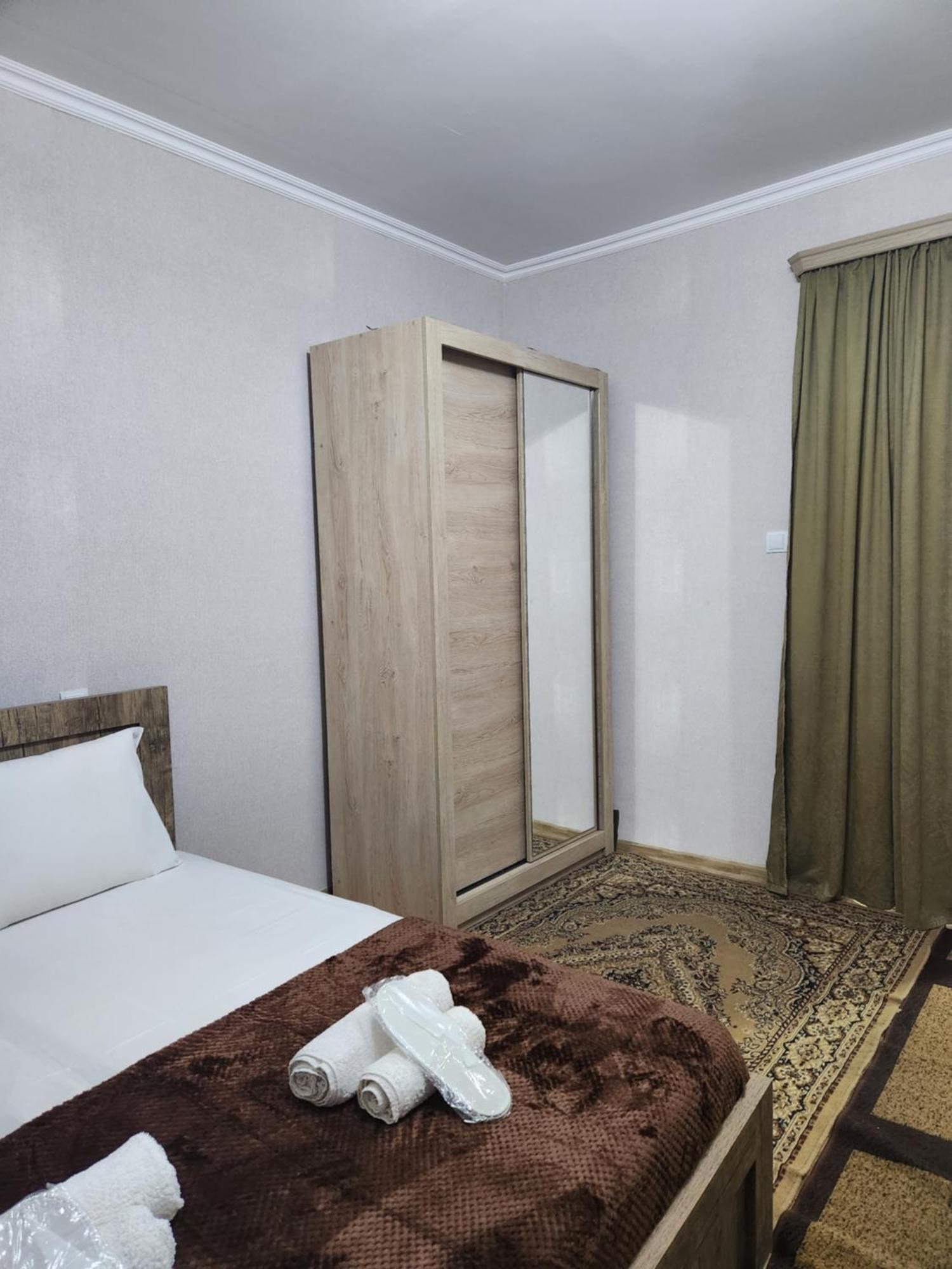Nonaapartanent Tbilisi Buitenkant foto